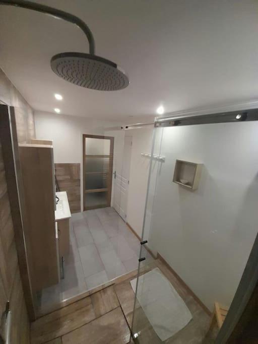 Appartement Spacieux &Tres Calme. Spacious & Very Quiet Apartment. Carros Eksteriør billede
